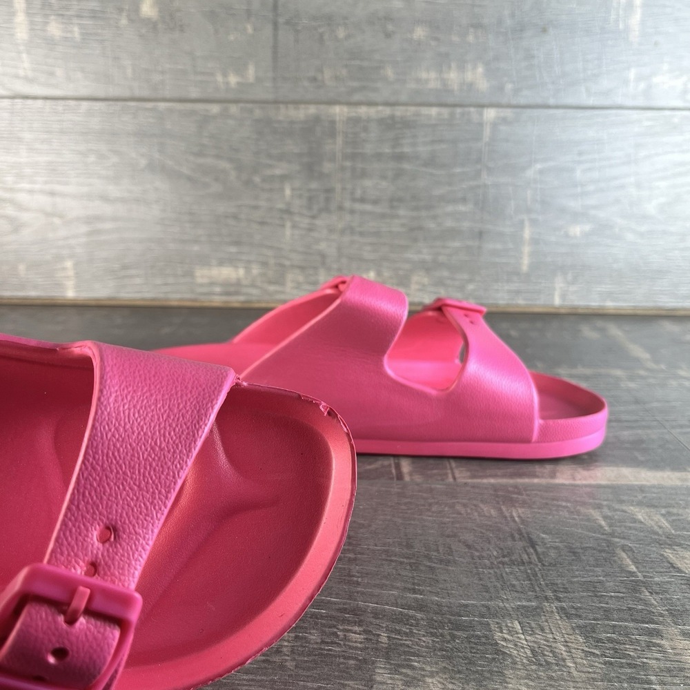 PrettyLittleThing Hot Pink Rubber Slides Buckle Sandals Womens US 7 Pool Beach - Picture 10 of 10